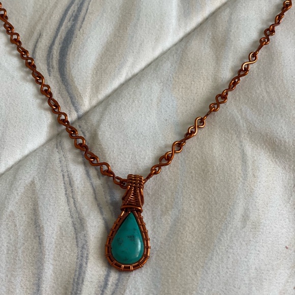 Necklace - Picture 5 of 7